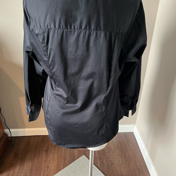 Lane Bryant button up shirt, with stretch- 16/18 Black - Picture 6 of 6